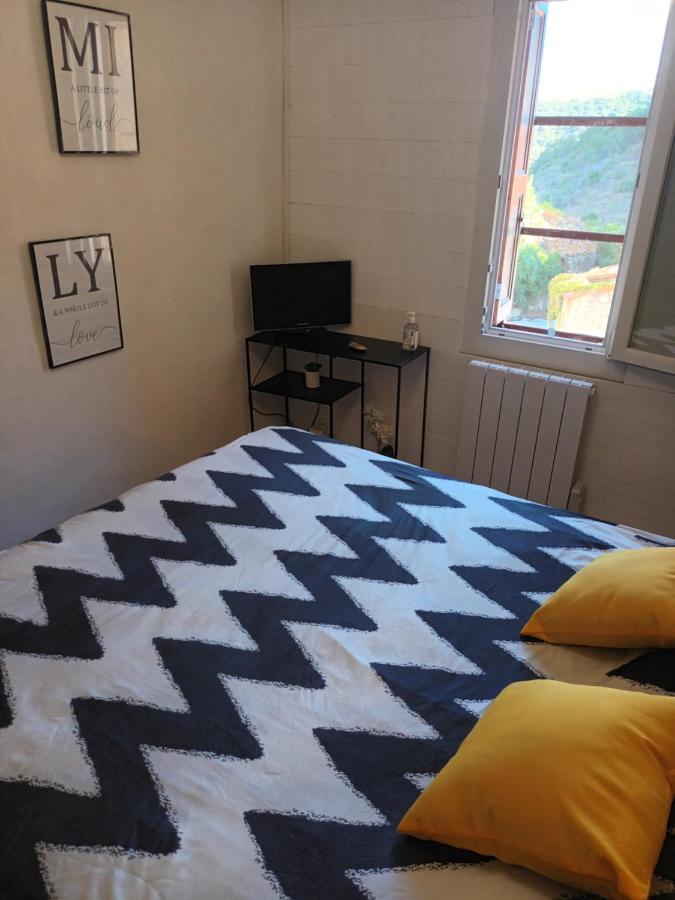 B&B Chambres "Chez Meme Germaine" Caramany Zewnętrze zdjęcie